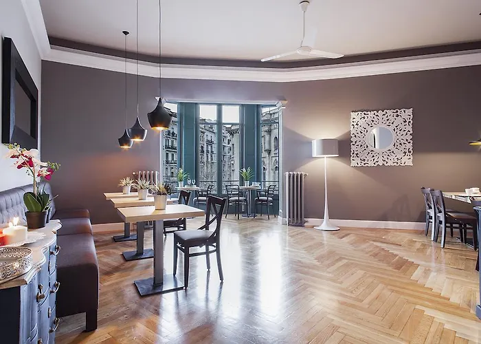 Bachome Gallery B&BBed and Breakfast